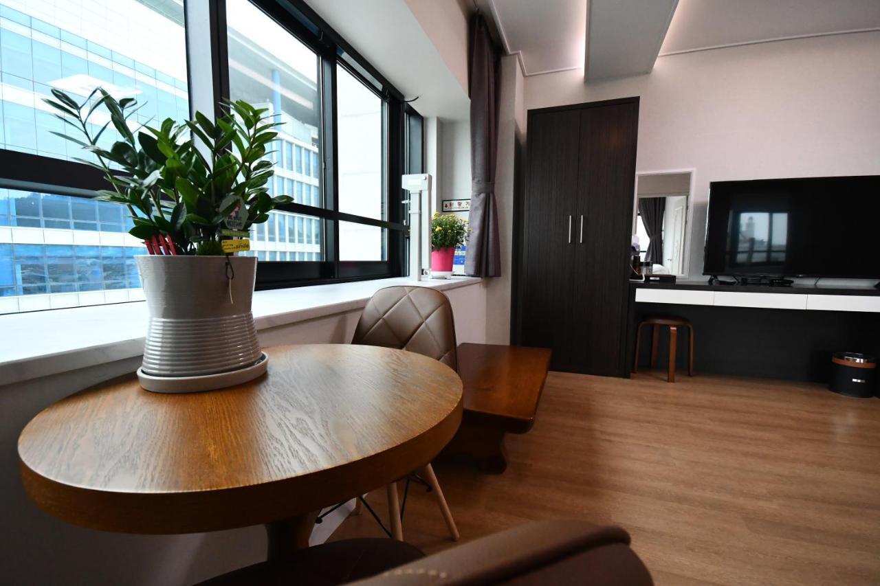 Hotel Wooin موكبو المظهر الخارجي الصورة